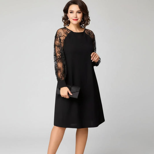 Robe Élégante en Dentelle Noire – Sophistication & Silhouette Sublimée